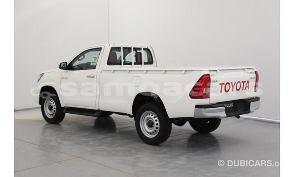 Acheter Import Voiture Toyota Hilux Blanc à Import - Dubai, A'ana Acheter Import Voiture Toyota Hilux Blanc à Import - Dubai, A'ana