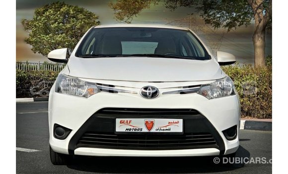 Acheter Import Voiture Toyota Yaris Blanc à Import - Dubai, A'ana Acheter Import Voiture Toyota Yaris Blanc à Import - Dubai, A'ana