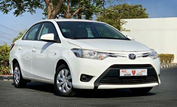 Acheter Import Voiture Toyota Yaris Blanc à Import - Dubai, A'ana Acheter Import Voiture Toyota Yaris Blanc à Import - Dubai, A'ana