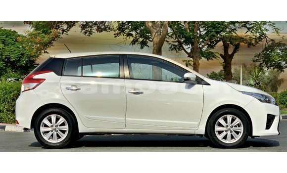 Buy Import Toyota Yaris White Car in Import - Dubai in A'ana Buy Import Toyota Yaris White Car in Import - Dubai in A'ana