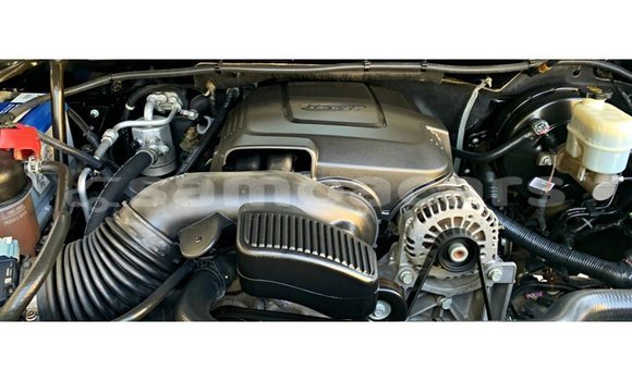 Acheter Import Voiture Chevrolet Silverado Noir à Import - Dubai, A'ana Acheter Import Voiture Chevrolet Silverado Noir à Import - Dubai, A'ana