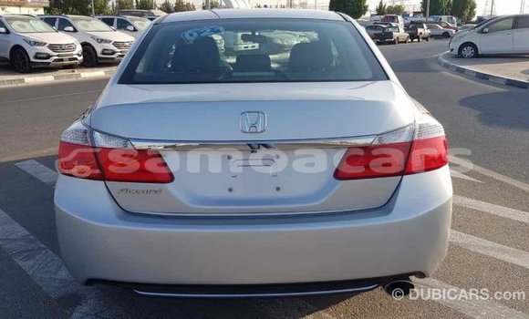 Acheter Import Voiture Honda Accord Autre à Import - Dubai, A'ana Acheter Import Voiture Honda Accord Autre à Import - Dubai, A'ana