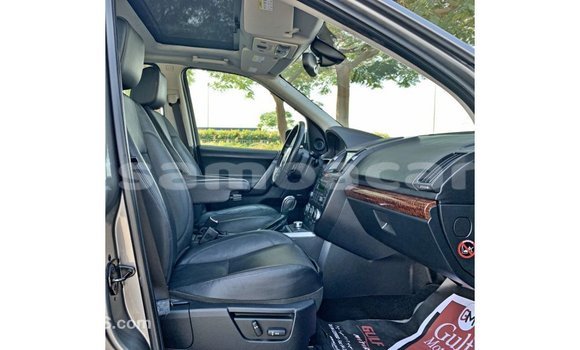 Acheter Import Voiture Land Rover Defender Autre à Import - Dubai, A'ana Acheter Import Voiture Land Rover Defender Autre à Import - Dubai, A'ana