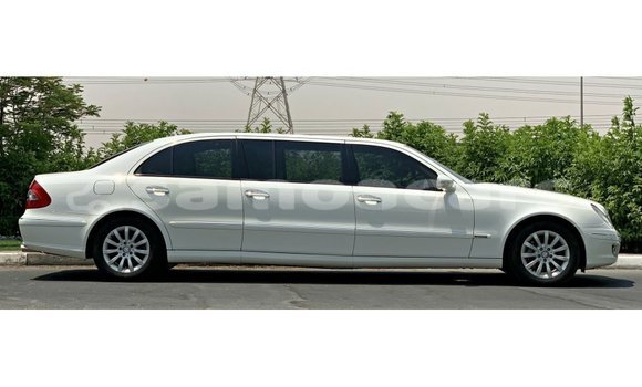 Buy Import Mercedes-Benz 200 White Car in Import - Dubai in A'ana Buy Import Mercedes-Benz 200 White Car in Import - Dubai in A'ana