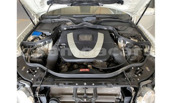 Buy Import Mercedes-Benz 200 White Car in Import - Dubai in A'ana Buy Import Mercedes-Benz 200 White Car in Import - Dubai in A'ana