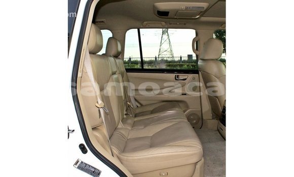Buy Import Lexus LX White Car in Import - Dubai in A'ana Buy Import Lexus LX White Car in Import - Dubai in A'ana