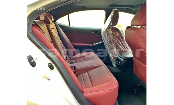 Acheter Import Voiture Lexus IS Blanc à Import - Dubai, A'ana Acheter Import Voiture Lexus IS Blanc à Import - Dubai, A'ana