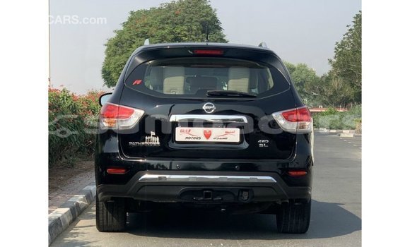 Acheter Import Voiture Nissan Pathfinder Noir à Import - Dubai, A'ana Acheter Import Voiture Nissan Pathfinder Noir à Import - Dubai, A'ana