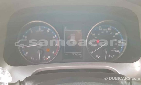 Acheter Import Voiture Toyota RAV4 Noir à Import - Dubai, A'ana Acheter Import Voiture Toyota RAV4 Noir à Import - Dubai, A'ana