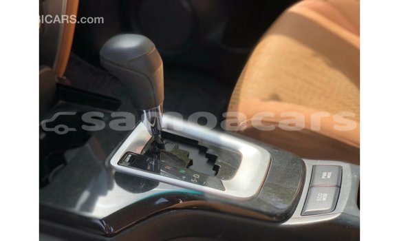 Acheter Import Voiture Toyota Fortuner Blanc à Import - Dubai, A'ana Acheter Import Voiture Toyota Fortuner Blanc à Import - Dubai, A'ana