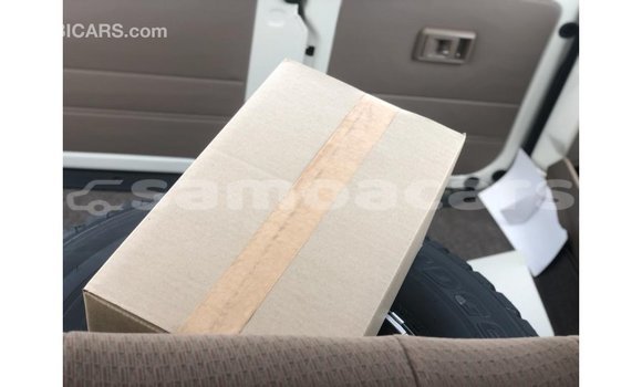 Acheter Import Voiture Toyota Land Cruiser Autre à Import - Dubai, A'ana Acheter Import Voiture Toyota Land Cruiser Autre à Import - Dubai, A'ana