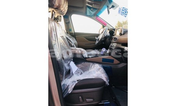 Acheter Import Voiture Hyundai Santa Fe Bleu à Import - Dubai, A'ana Acheter Import Voiture Hyundai Santa Fe Bleu à Import - Dubai, A'ana