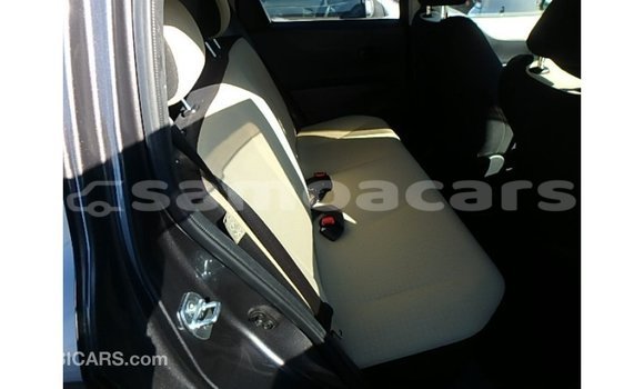 Acheter Import Voiture Toyota Vitz Autre à Import - Dubai, A'ana Acheter Import Voiture Toyota Vitz Autre à Import - Dubai, A'ana