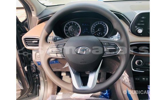 Buy Import Hyundai Santa Fe Green Car in Import - Dubai in A'ana Buy Import Hyundai Santa Fe Green Car in Import - Dubai in A'ana