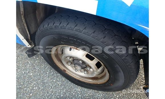 Acheter Import Voiture Nissan Caravan Blanc à Import - Dubai, A'ana Acheter Import Voiture Nissan Caravan Blanc à Import - Dubai, A'ana