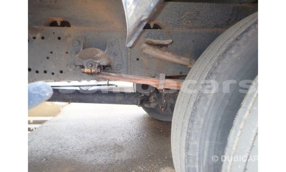 Acheter Import Voiture Isuzu Rodeo Blanc à Import - Dubai, A'ana Acheter Import Voiture Isuzu Rodeo Blanc à Import - Dubai, A'ana