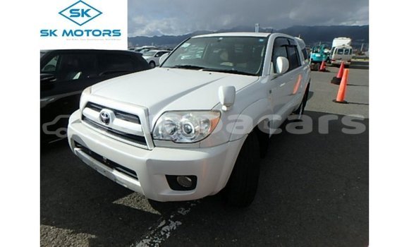 Buy Import Toyota Hilux White Car in Import - Dubai in A'ana