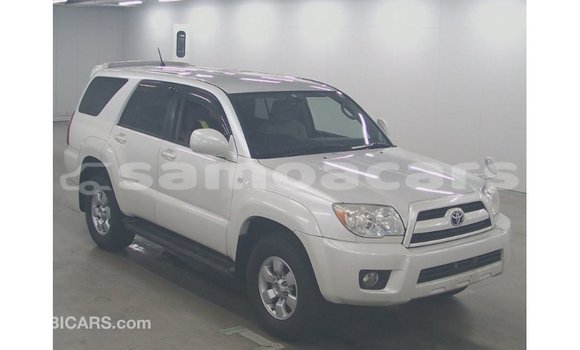 Acheter Import Voiture Toyota Hilux Blanc à Import - Dubai, A'ana Acheter Import Voiture Toyota Hilux Blanc à Import - Dubai, A'ana
