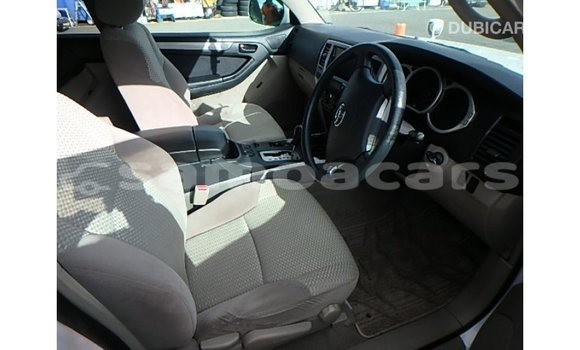 Acheter Import Voiture Toyota Hilux Blanc à Import - Dubai, A'ana Acheter Import Voiture Toyota Hilux Blanc à Import - Dubai, A'ana