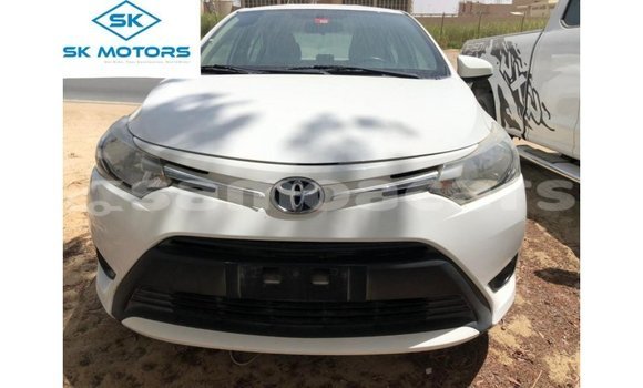 Buy Import Toyota Yaris White Car in Import - Dubai in A'ana