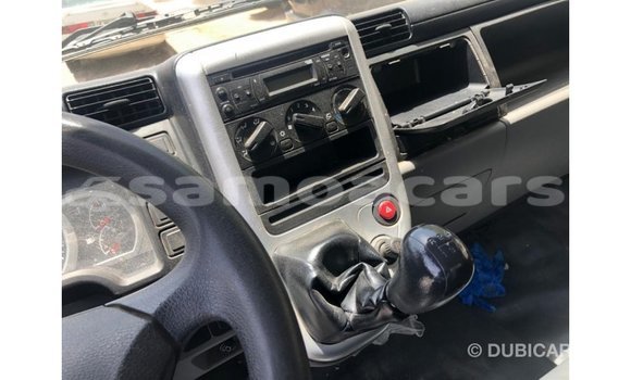 Acheter Import Voiture Mitsubishi i Blanc à Import - Dubai, A'ana Acheter Import Voiture Mitsubishi i Blanc à Import - Dubai, A'ana