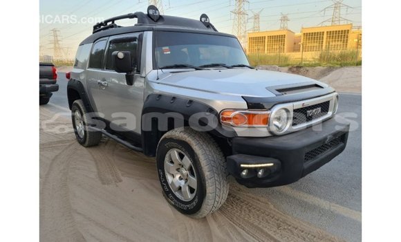 Acheter Import Voiture Toyota FJ Cruiser Autre à Import - Dubai, A'ana Acheter Import Voiture Toyota FJ Cruiser Autre à Import - Dubai, A'ana