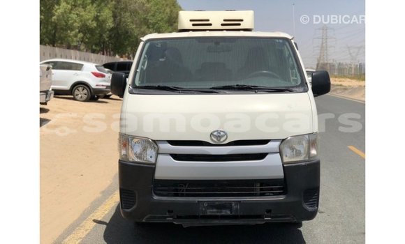 Acheter Import Voiture Toyota Hiace Blanc à Import - Dubai, A'ana Acheter Import Voiture Toyota Hiace Blanc à Import - Dubai, A'ana