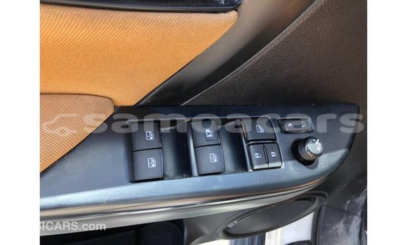 Acheter Import Voiture Toyota Fortuner Blanc à Import - Dubai, A'ana Acheter Import Voiture Toyota Fortuner Blanc à Import - Dubai, A'ana