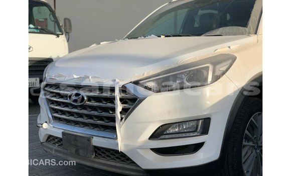 Acheter Import Voiture Hyundai Tucson Blanc à Import - Dubai, A'ana Acheter Import Voiture Hyundai Tucson Blanc à Import - Dubai, A'ana