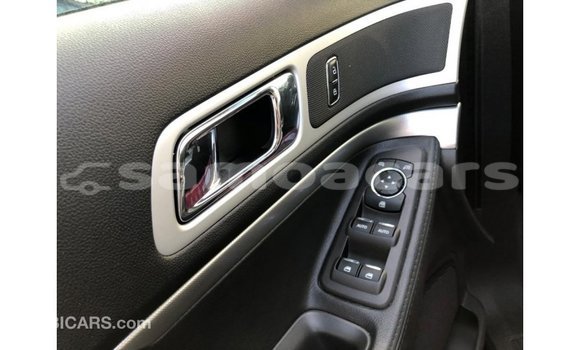 Acheter Import Voiture Ford Explorer Bleu à Import - Dubai, A'ana Acheter Import Voiture Ford Explorer Bleu à Import - Dubai, A'ana