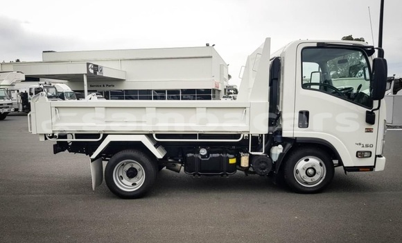 Buy New Isuzu Pickup White Car in Apia in Tuamasaga Buy New Isuzu Pickup White Car in Apia in Tuamasaga