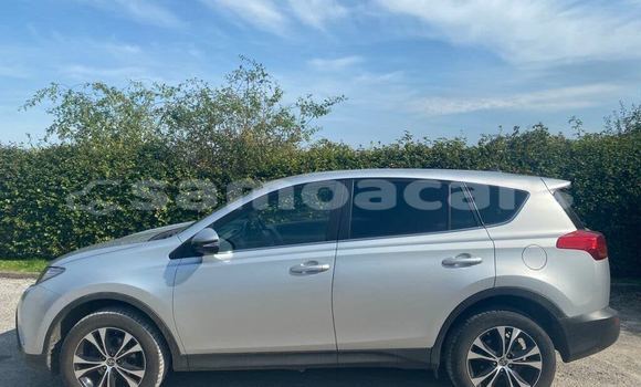 Buy Used Toyota RAV4 Silver Car in Apai in Aiga-i-le-Tai Buy Used Toyota RAV4 Silver Car in Apai in Aiga-i-le-Tai