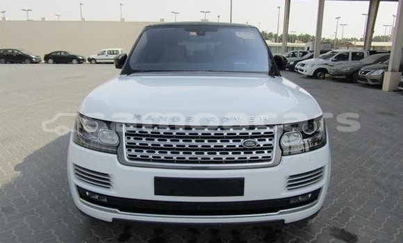 Buy Used Land Rover Range Rover White Car in Apia in Tuamasaga Buy Used Land Rover Range Rover White Car in Apia in Tuamasaga
