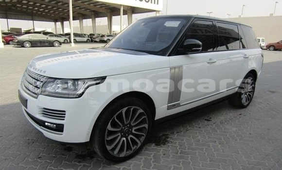Buy Used Land Rover Range Rover White Car in Apia in Tuamasaga Buy Used Land Rover Range Rover White Car in Apia in Tuamasaga