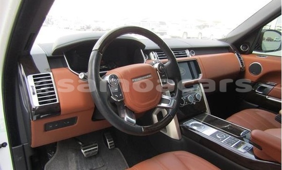 Buy Used Land Rover Range Rover White Car in Apia in Tuamasaga Buy Used Land Rover Range Rover White Car in Apia in Tuamasaga