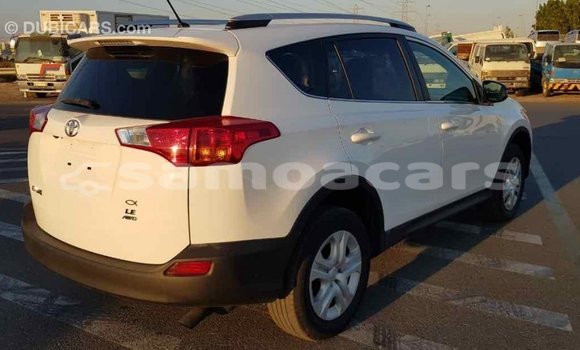Acheter Import Voiture Toyota RAV4 Blanc à Import - Dubai, A'ana Acheter Import Voiture Toyota RAV4 Blanc à Import - Dubai, A'ana