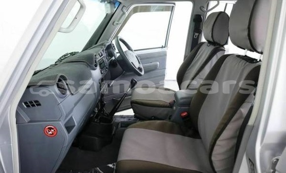 Acheter Occasion Voiture Toyota Land Cruiser Gris à Apia, Tuamasaga Acheter Occasion Voiture Toyota Land Cruiser Gris à Apia, Tuamasaga