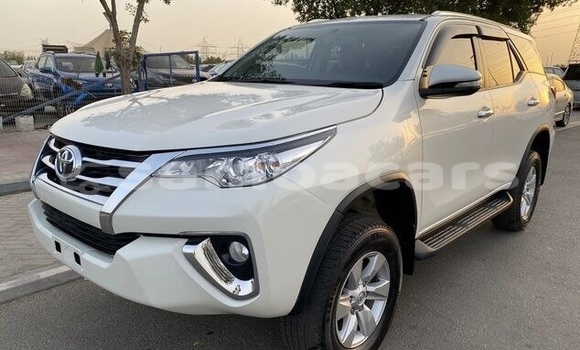 Acheter Occasion Voiture Toyota Fortuner Blanc à Apia, Tuamasaga Acheter Occasion Voiture Toyota Fortuner Blanc à Apia, Tuamasaga