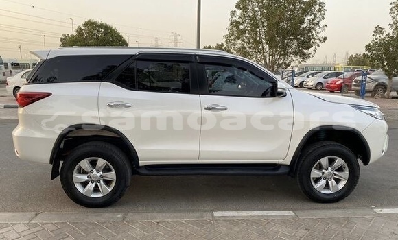 Acheter Occasion Voiture Toyota Fortuner Blanc à Apia, Tuamasaga Acheter Occasion Voiture Toyota Fortuner Blanc à Apia, Tuamasaga