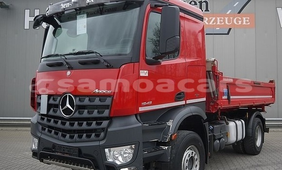 Buy Used Mercedes‒Benz Tipper Red Truck in Apia in Tuamasaga Buy Used Mercedes‒Benz Tipper Red Truck in Apia in Tuamasaga