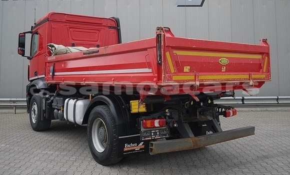 Buy Used Mercedes‒Benz Tipper Red Truck in Apia in Tuamasaga Buy Used Mercedes‒Benz Tipper Red Truck in Apia in Tuamasaga