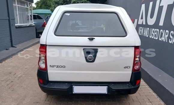 Buy Used Nissan NP 300 White Car in Apia in Tuamasaga Buy Used Nissan NP 300 White Car in Apia in Tuamasaga