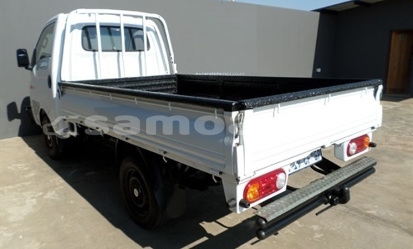 Buy Used Hyundai H200 White Car in Apia in Tuamasaga Buy Used Hyundai H200 White Car in Apia in Tuamasaga