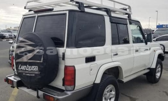 Acheter Occasion Voiture Toyota Land Cruiser Blanc à Faleialupo, Vaisigano Acheter Occasion Voiture Toyota Land Cruiser Blanc à Faleialupo, Vaisigano