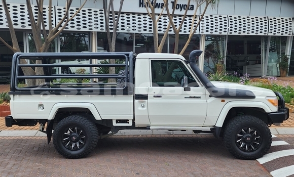 Acheter Occasion Voiture Toyota Land Cruiser Beige à Apia, Tuamasaga Acheter Occasion Voiture Toyota Land Cruiser Beige à Apia, Tuamasaga