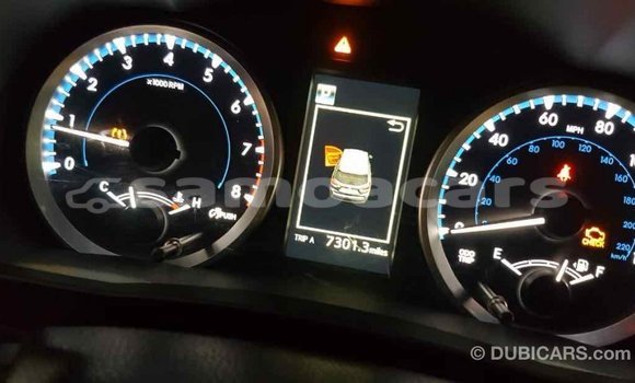 Acheter Import Voiture Toyota Highlander Blanc à Import - Dubai, A'ana Acheter Import Voiture Toyota Highlander Blanc à Import - Dubai, A'ana