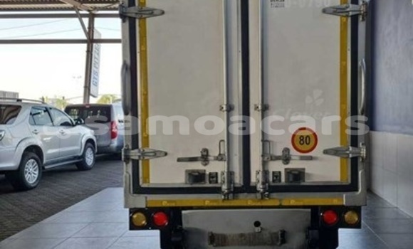 Buy Used Kia K7 White Car in Apia in Tuamasaga Buy Used Kia K7 White Car in Apia in Tuamasaga