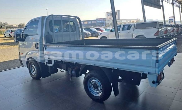 Buy Used Kia K7 White Car in Matatufu in Atua Buy Used Kia K7 White Car in Matatufu in Atua