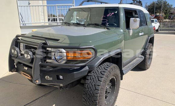 Buy Used Toyota FJ Cruiser Green Car in Apia in Tuamasaga Buy Used Toyota FJ Cruiser Green Car in Apia in Tuamasaga