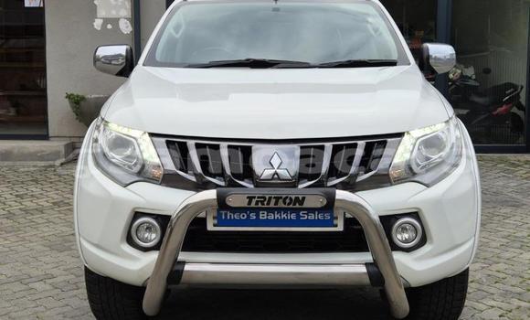 Buy Used Mitsubishi Triton White Car in Apia in Tuamasaga Buy Used Mitsubishi Triton White Car in Apia in Tuamasaga